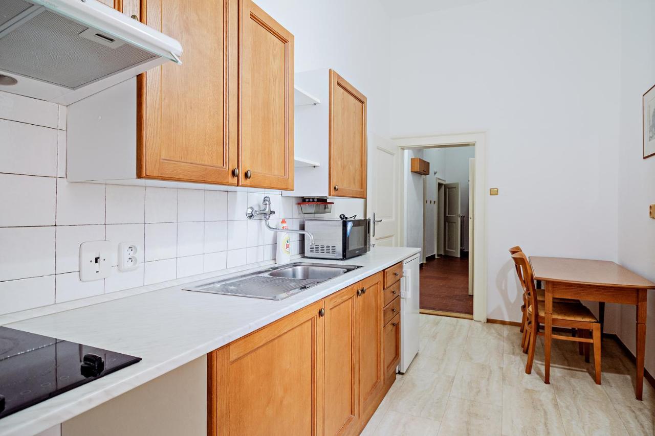 Appartement U Cerneho Medveda- At The Black Bear à Prague Extérieur photo
