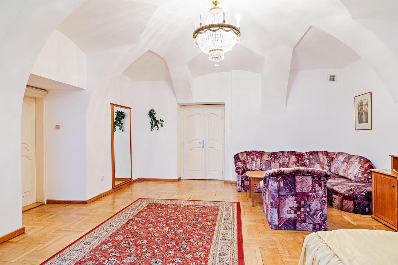 Appartement U Cerneho Medveda- At The Black Bear à Prague Extérieur photo