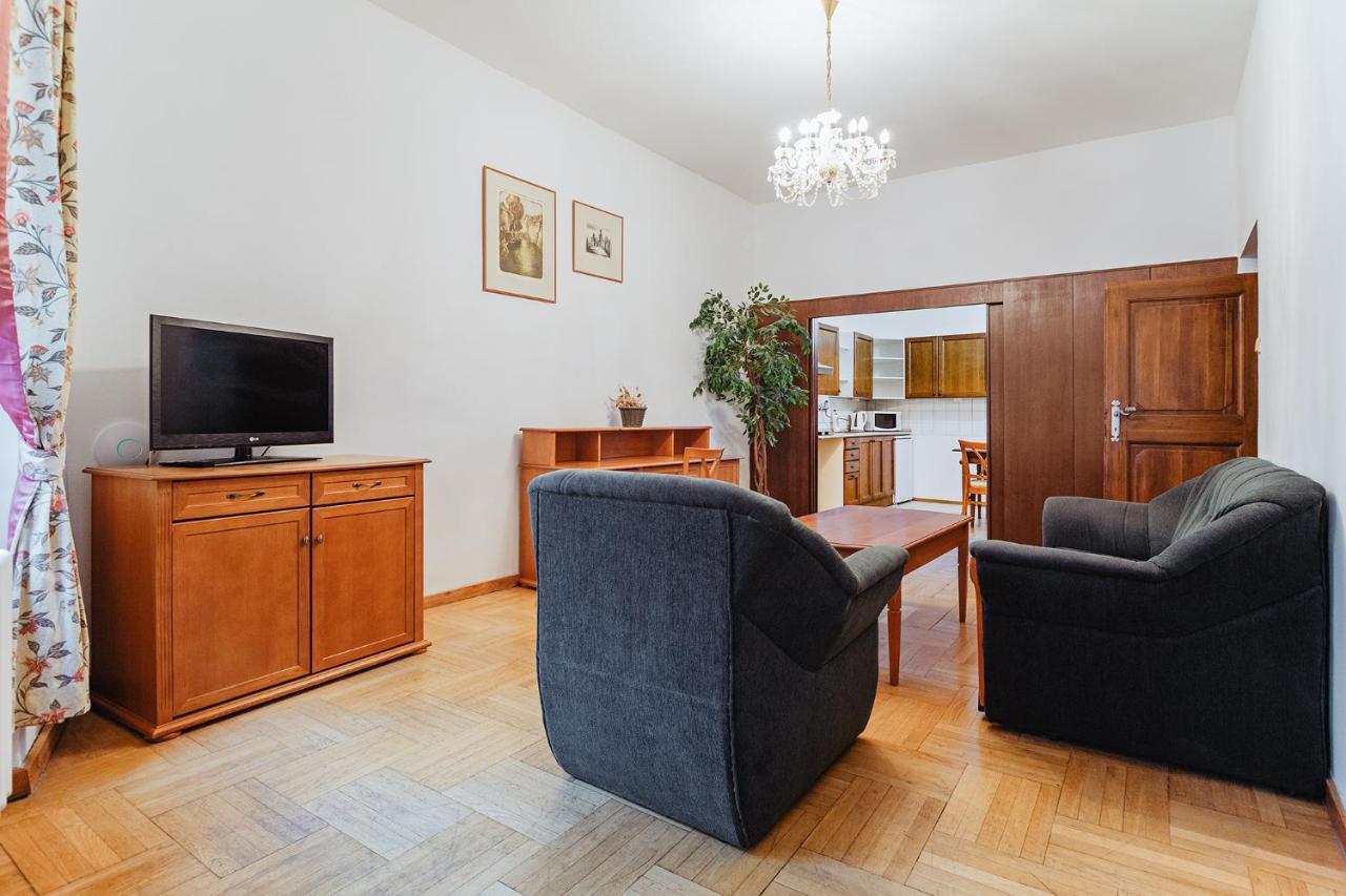 Appartement U Cerneho Medveda- At The Black Bear à Prague Extérieur photo