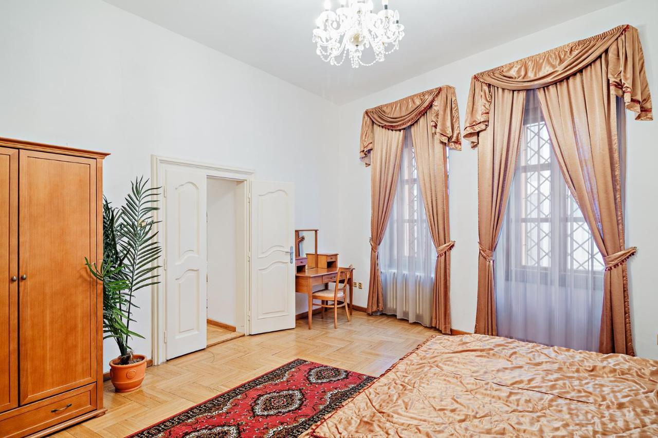 Appartement U Cerneho Medveda- At The Black Bear à Prague Extérieur photo